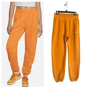 Nike Women’s Essentials Fleece Sweatpants loose joggers light curry orange S